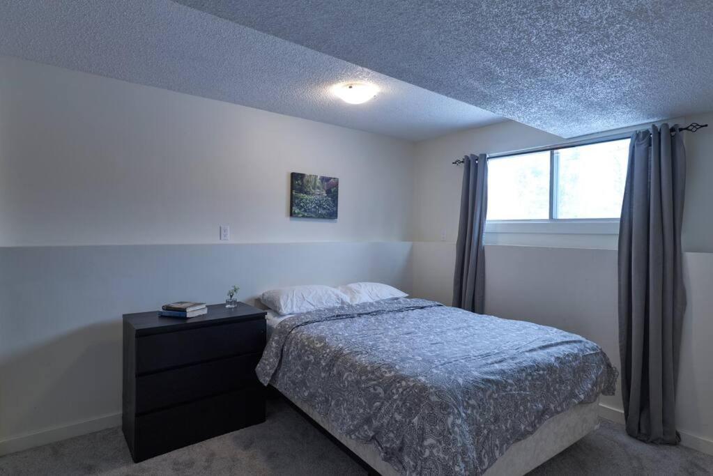 2bedroom W/ Great Access Into & Out The - 7818