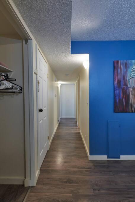 2bedroom W/ Great Access Into & Out The - 7818 Calgary